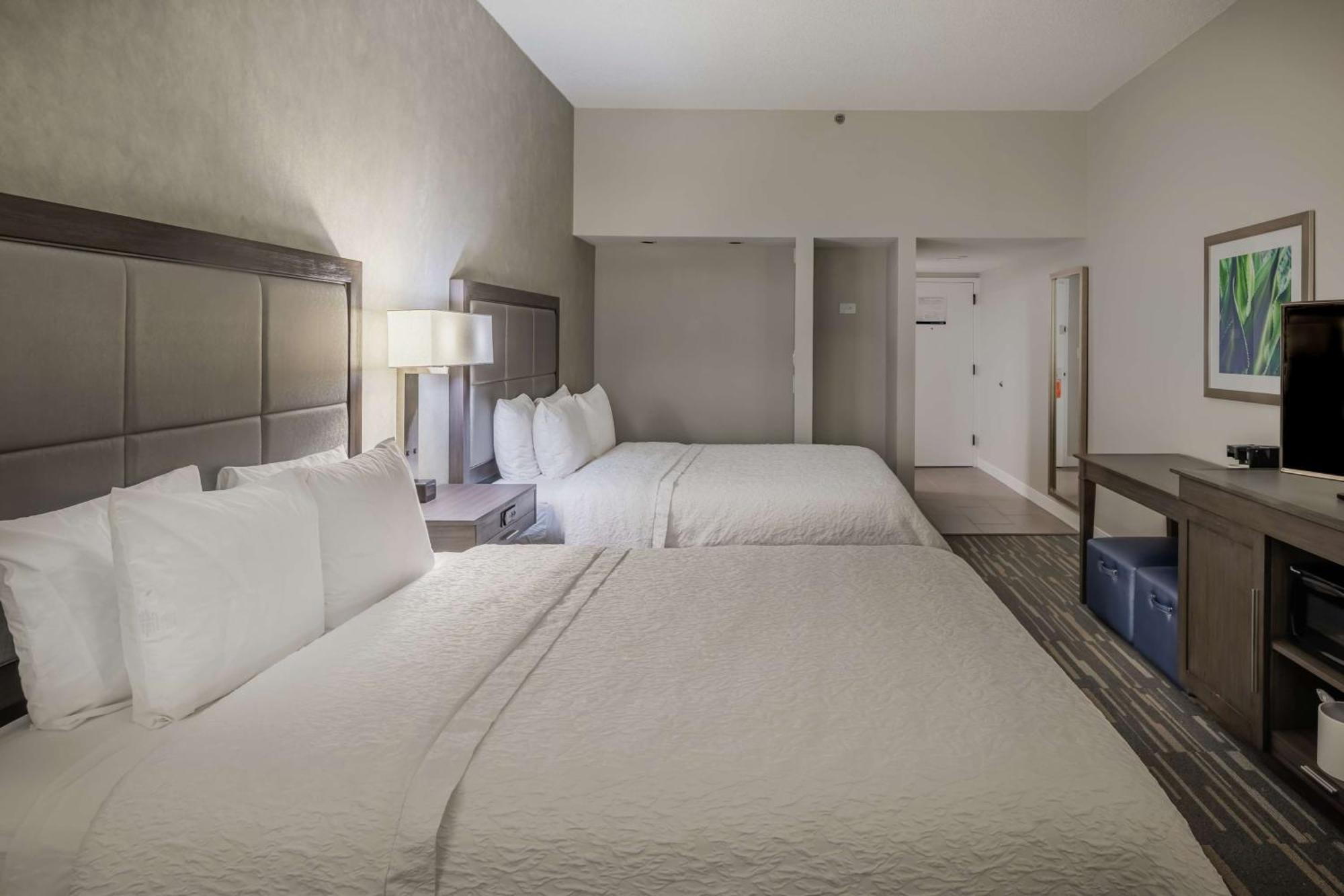Hampton North Hotel 3*